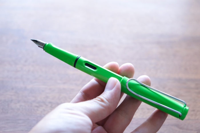 初めての万年筆におすすめ。LAMYの万年筆『safari』【カジュアルな万年筆】
