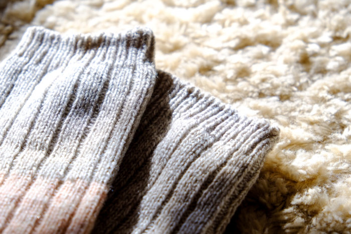 それはまるで履くセーター。サルビアの手織りのようなざっくり編みウールソックス