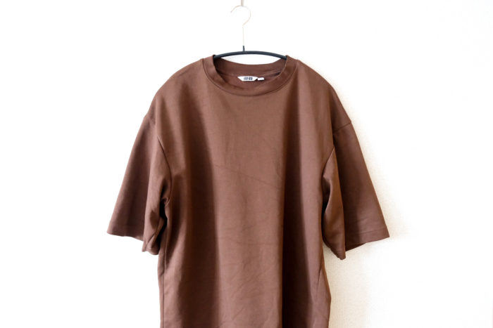 Tシャツの肩の『ツノ』とオサラバ。人間工学に基づき開発されたMAWA HANGER。【オーバーサイズの服にも】