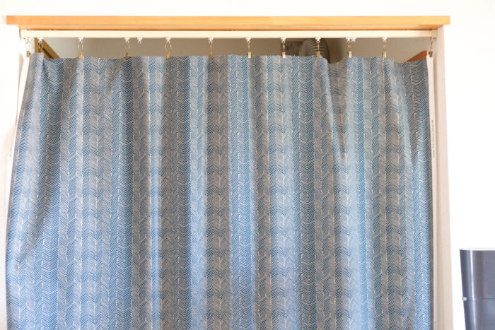 クリップランナーとIKEAのファブリックを使って簡易的なカーテンで模様替え。【間仕切りにも使える】