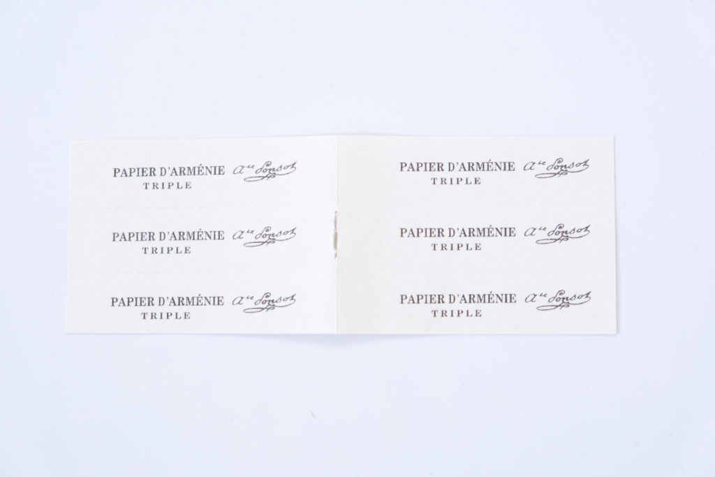 1885年から続く『紙のお香』フランス製の『パピエダルメニイ　トリプル』