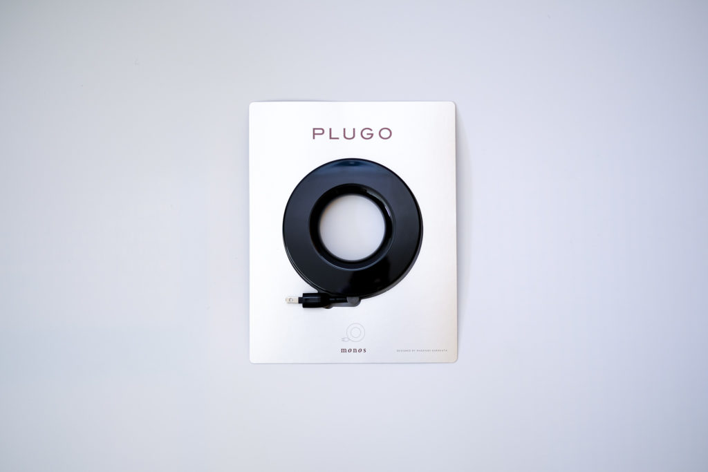 持ち運びに便利でスマートなデザインの延長コードタップ。『Monos PLUGO』【出張にも便利】