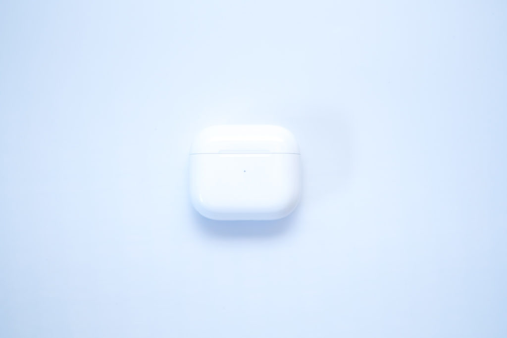 【AirPods 3】 音質は良い意味で普通。Appleデバイス間の接続性が最高。【レビュー】
