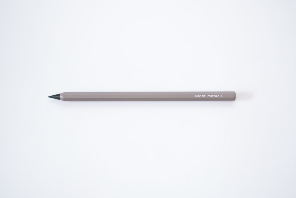 削らずに16km書ける金属鉛筆『metacil』使用してみてのメリットとデメリット。